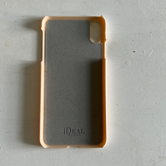 iPhone Love Yourself XS Max case - Picture 2 of 3